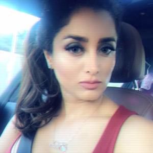 Meet your Posher, Neda